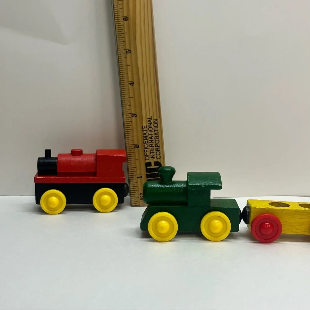vintage wooden‎ painted magnetic train primary colors kids display 3 pc as is